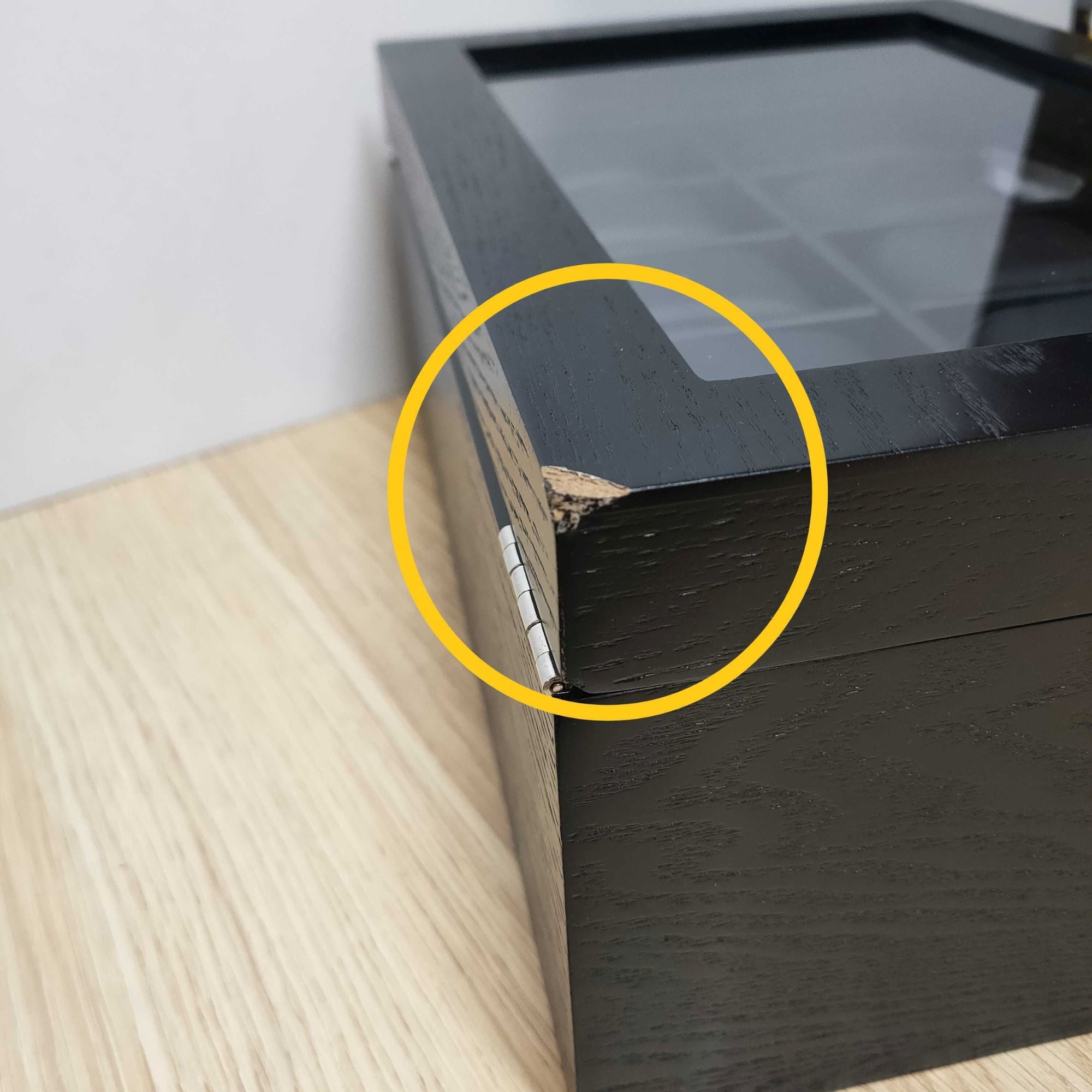 Seconds - Black Wooden Watch Box for 10 Watches with a Drawer Seconds Clinks