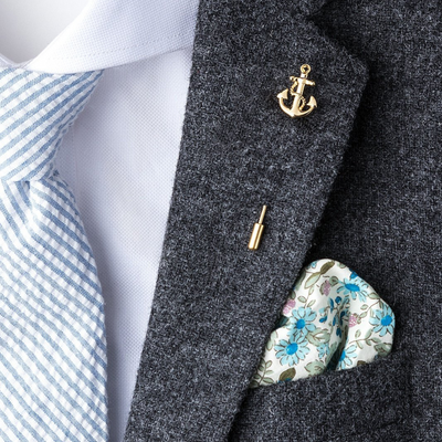 Anchor With Rope Lapel Stick Pin in Gold